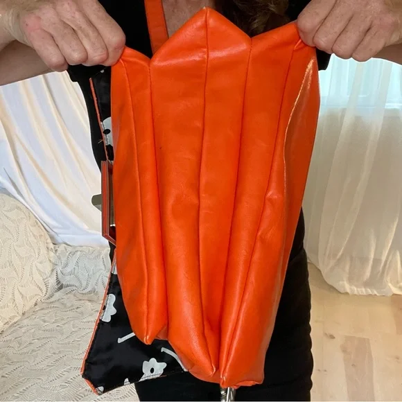 Jenna Kador Oversized Tote Bag Purse Orange Silver Chain cross body & Buckle - Picture 10 of 14